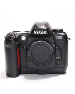 USED Nikon D100 6.1MP Digital SLR Camera Body